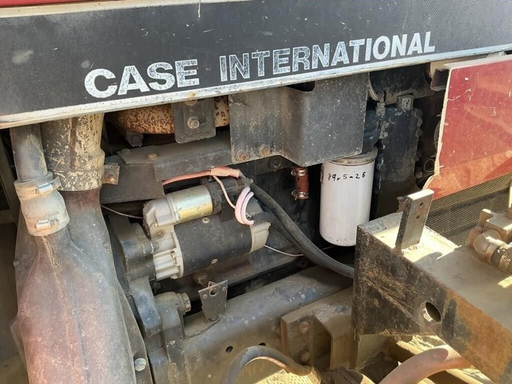 case-ih-7210-tractor-image-10