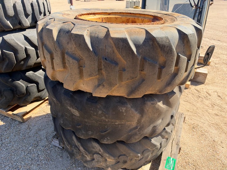 #41543-•-(3)-17.5-25-equipment-tires-image-2