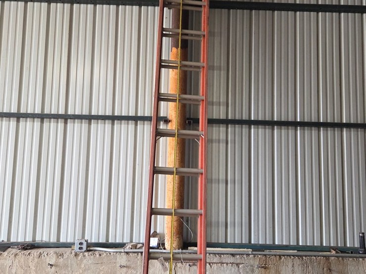 #25-•-30-ft-extension-ladder-image-1