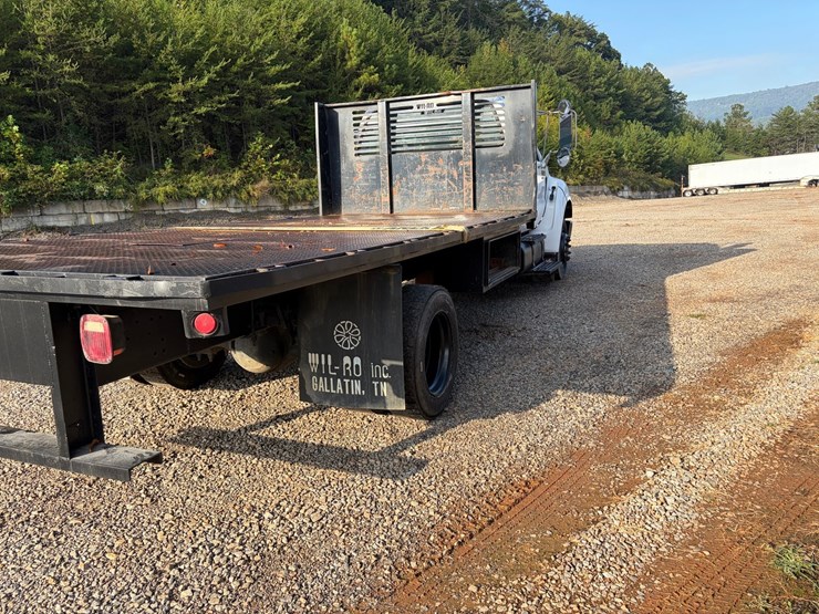 #4552-•-ford-f-650-flatbed-truck-image-5