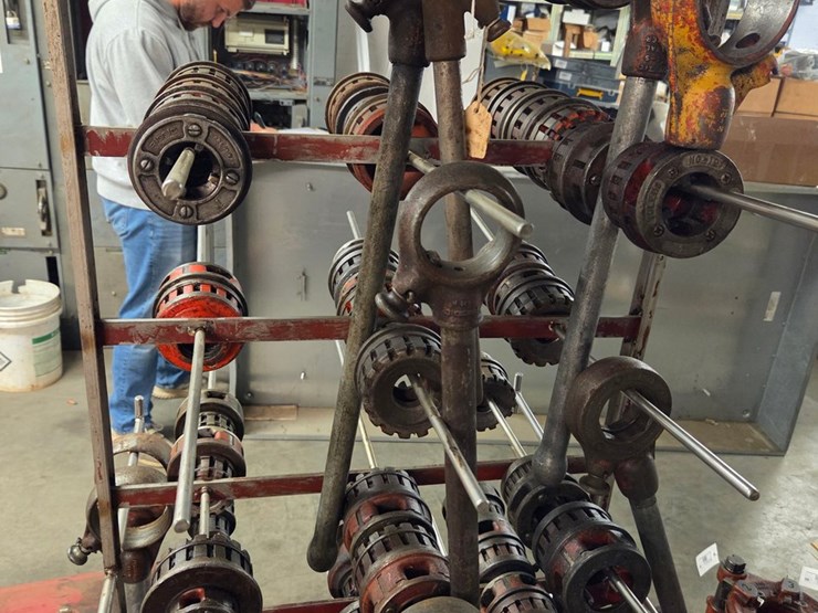 #57-•-rack-of-threader-inserts-image-3