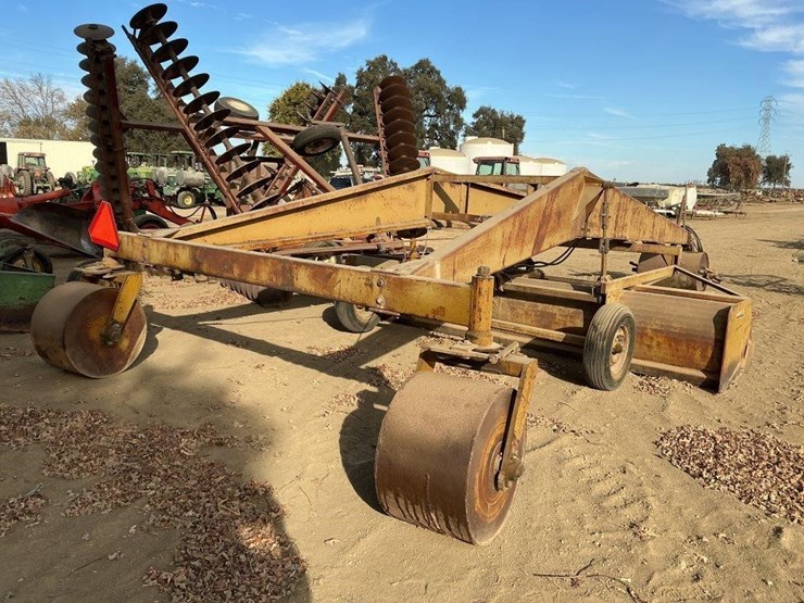 universal-14'x30'-triplane-image-6