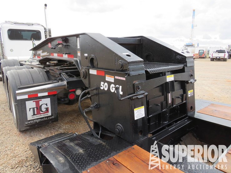 2014-eager-beaver-50gsl/3-3-axle-hyd-rgn-lowboy-trailer-image-8