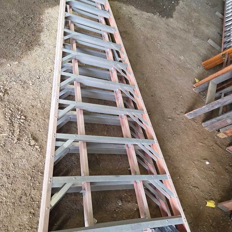 #17 • 12 ft "A" ladder with 12 ft extension