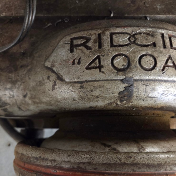 #33 • Rigid 400A pipe threader