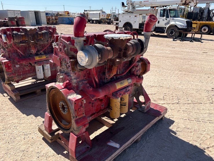 cat-c18-diesel-engine-image-3