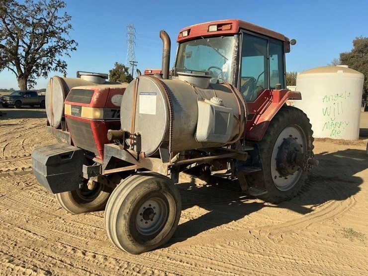 case-ih-7210-tractor-image-2
