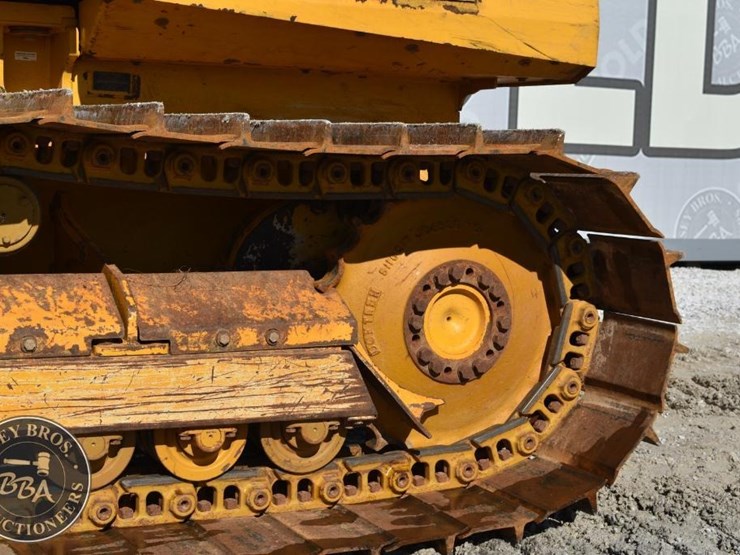 2021-deere-650k-image-26