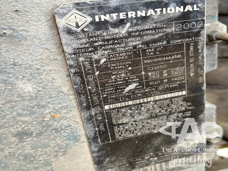 2003-international-7400-image-6