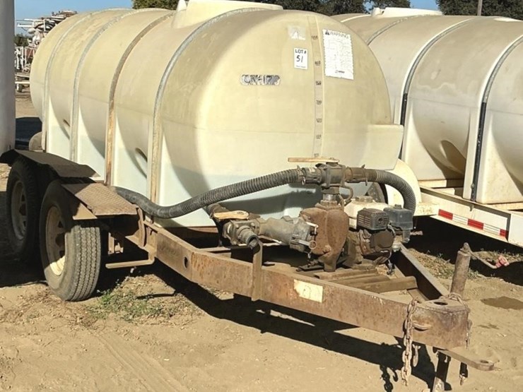 johnson-1000g-poly-tank-mixing-trailer-image-1