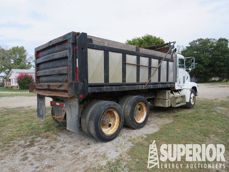1998-freightliner-fld-conventional-16-cu-yd-t/a-dump-truck-image-4