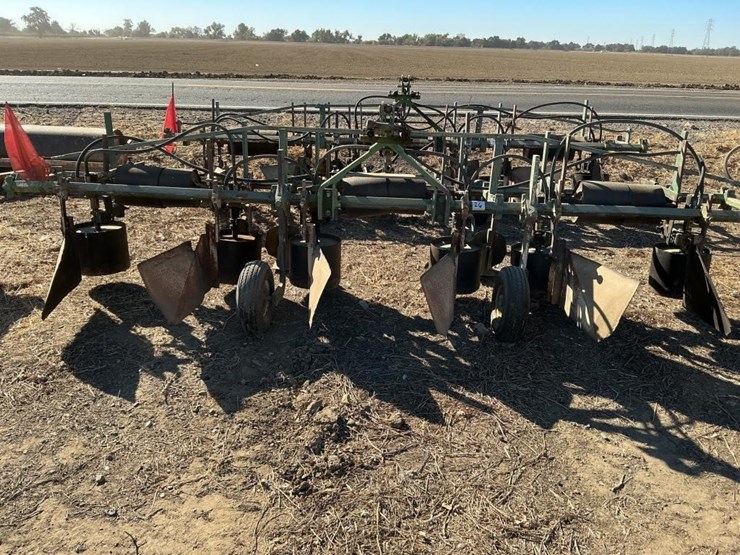 custom-3-pt-3-row-60"-hyd.-vine-trainer-image-2