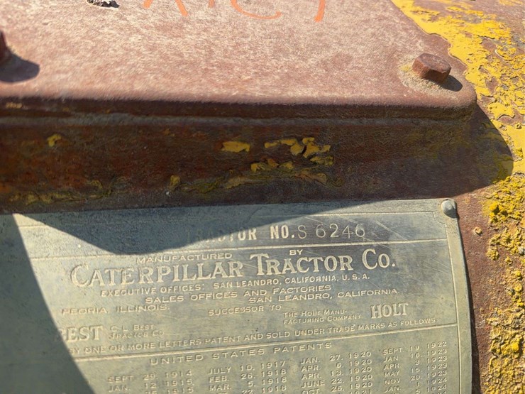 caterpillar-thirty-image-22