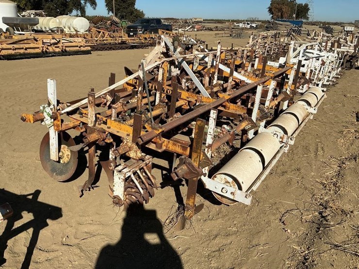 johnson-3-pt-3-row-60"-cultivator-image-6