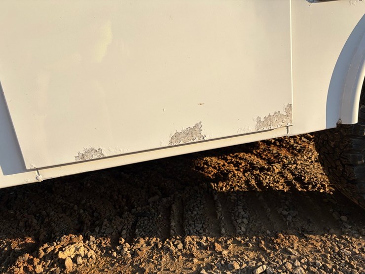 #4554-•-2015-chevrolet-express-work-van-image-36