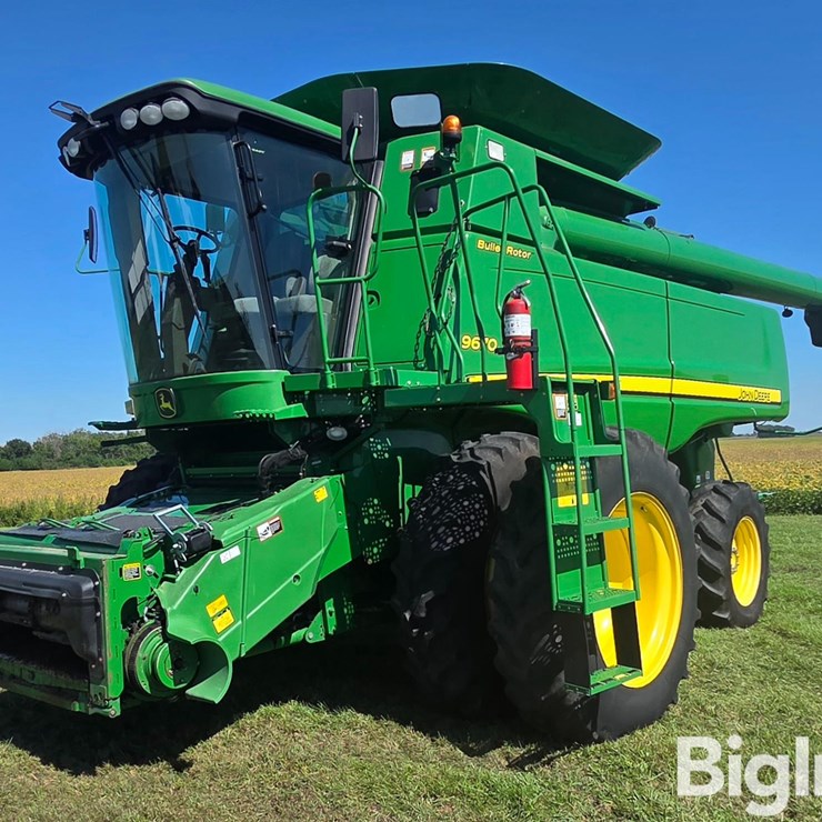 2010 John Deere 9670 STS Combine