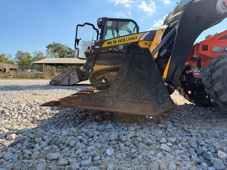 #4095-•-2019-cormidi-c1500-s3-mini-track-loader-image-12