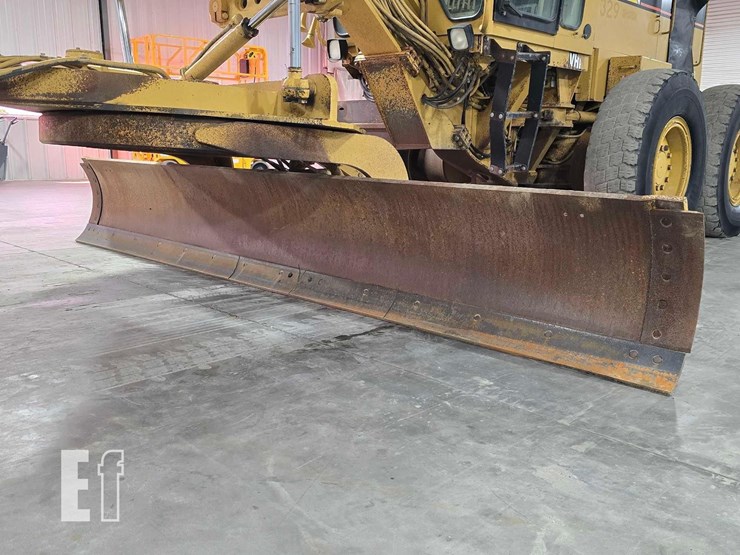 2001-caterpillar-140h-image-9
