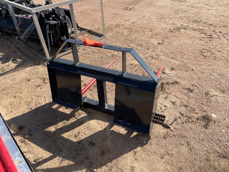 #4110-•-landhonor-bale-spear-frame-attachment-image-5