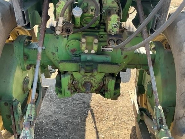 john-deere-4240-hi-crop-tractor,-powershift-image-7