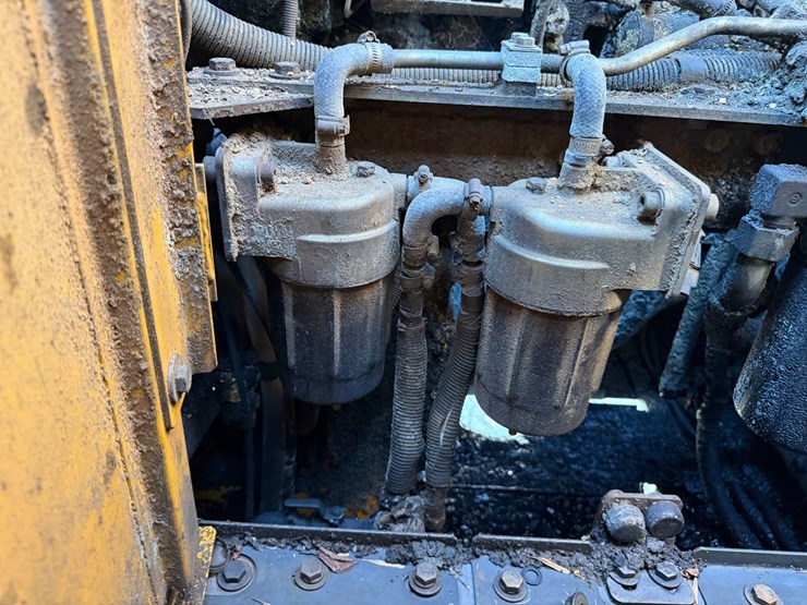 #4098-•-2015-john-deere-870g-lc-excavator-image-99