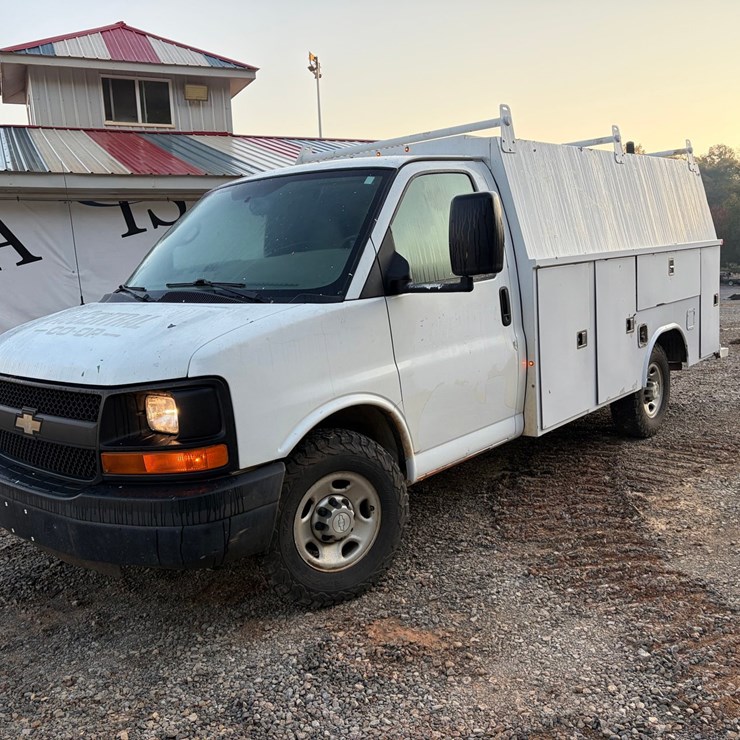 #4554 • 2015 Chevrolet Express Work Van
