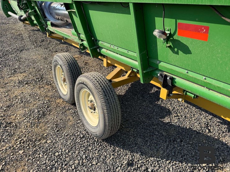 2021-john-deere-635f-header-image-45