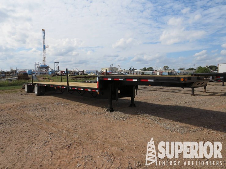 2002-doonan-532db16-spread-t/a-dovetail-step-deck-trailer-image-1