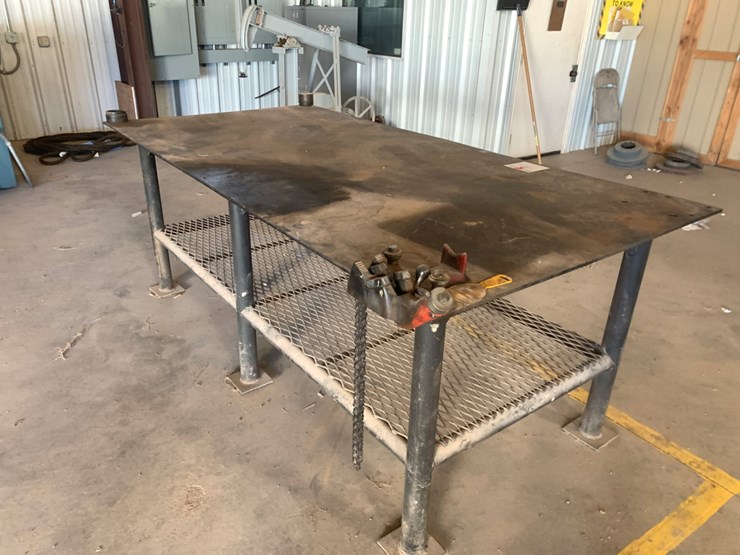 8’-x-4’-x-3’-metal-shop-table-w/-ridgid-1/4”-to-6”-pipe-vise-image-4
