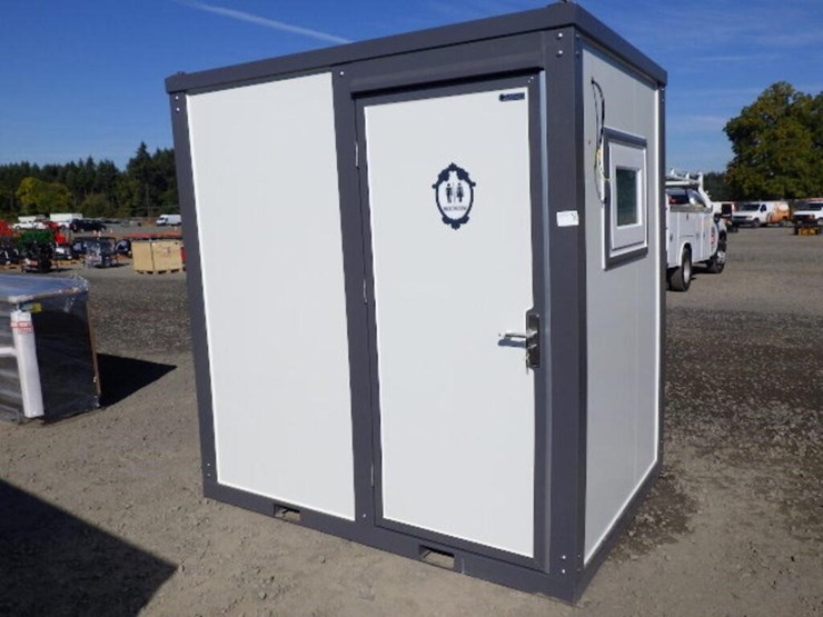 portable-toilet-w/-shower-image-4