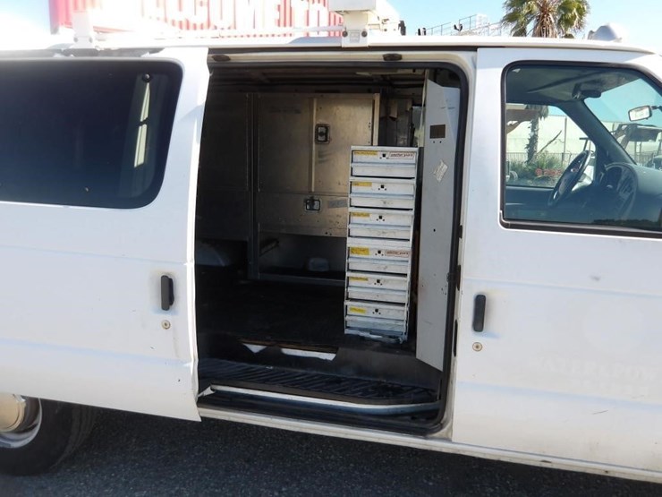 1998-ford-e350-image-12