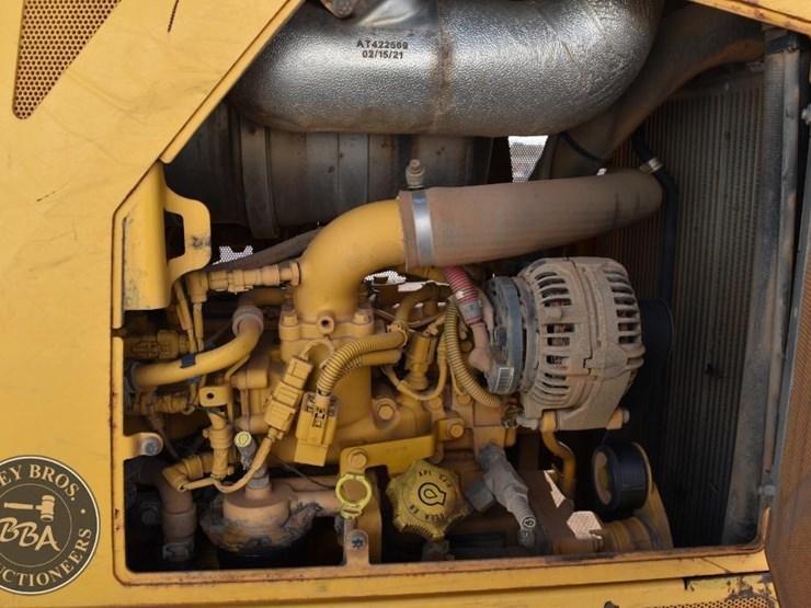 2021-deere-650k-image-33