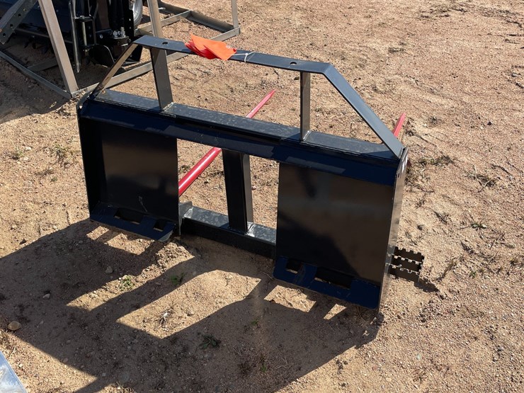 #4109-•-landhonor-bale-spear-frame-attachment-image-6