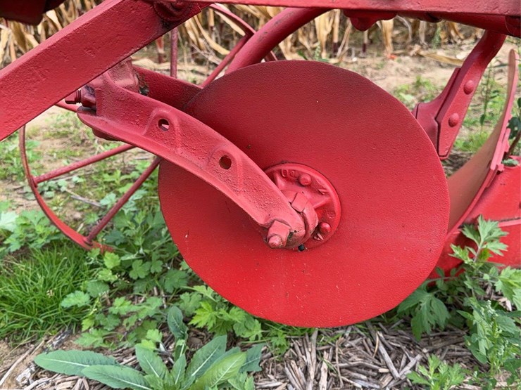 oliver-two-bottom-plow-image-10