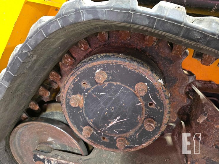 2021-jcb-3ts-8t-image-30