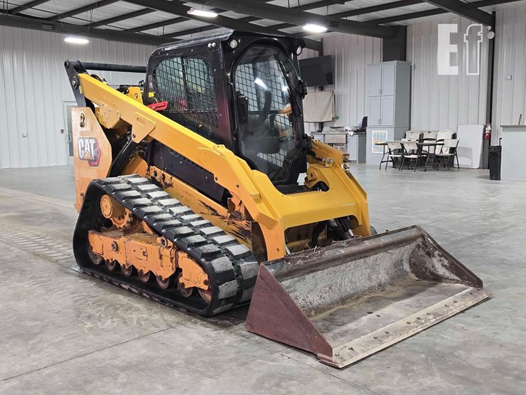 2022-caterpillar-299d3-image-2