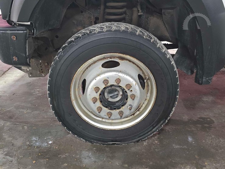 2008-ford-f550-image-19