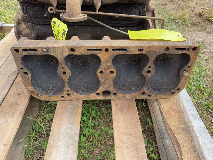 massey-harris-gp-engine-image-5