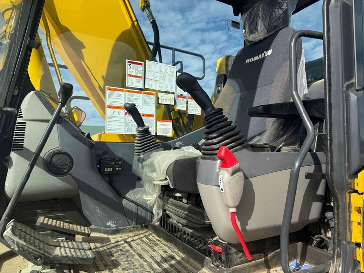 2021-komatsu-pc170lc-11-excavator-image-53