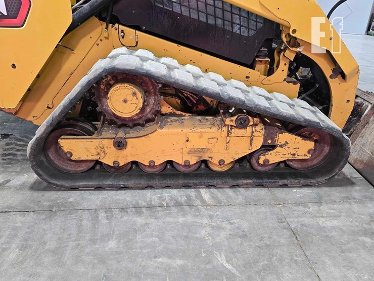 2022-caterpillar-289d3-image-32