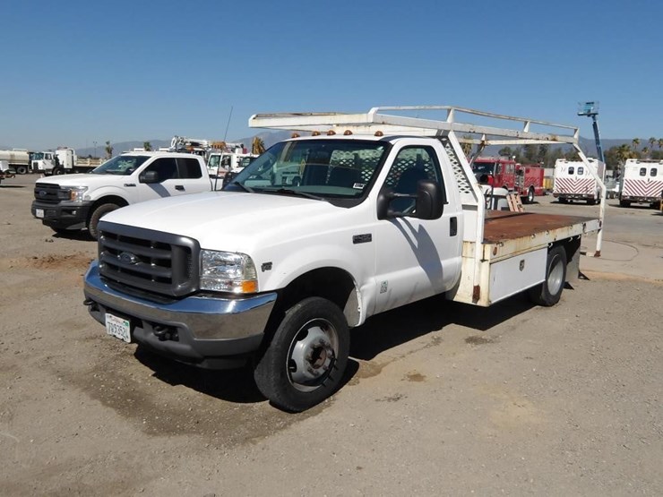 2003-ford-f450xl-flat-bed-truck-image-1