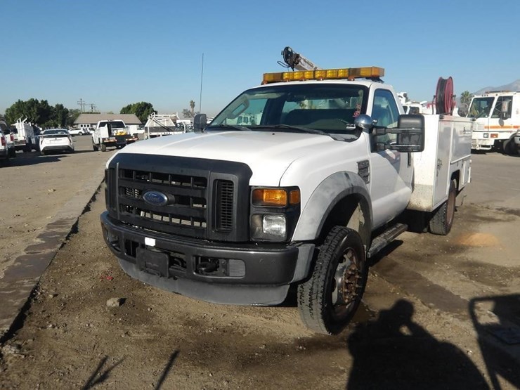 2010-ford-f450-mechanics-truck-image-2