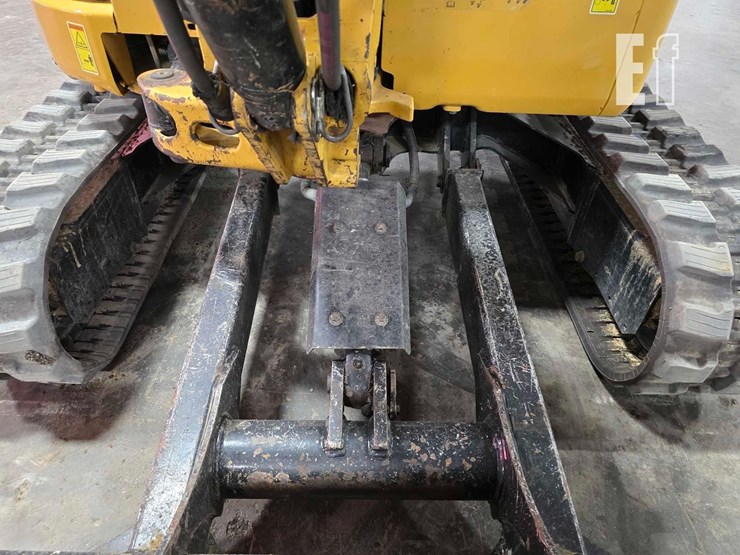 2022-caterpillar-303.5e2-cr-image-28