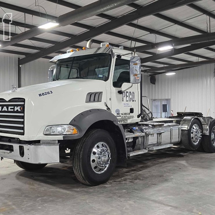 2020 MACK GRANITE 64BT