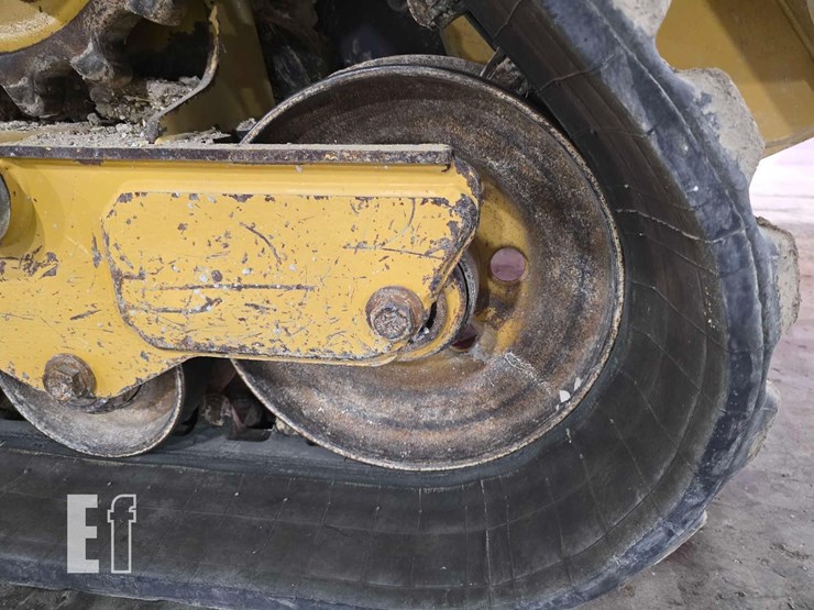 2021-caterpillar-289d3-image-27