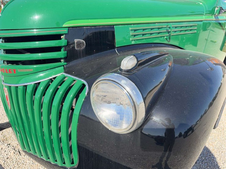 1946-chevrolet-truck-image-13