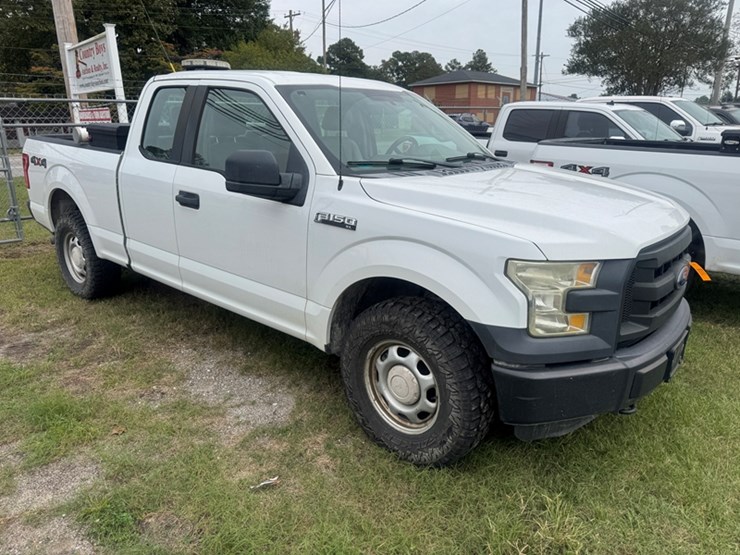 2016-ford-f150-xl-extended-cab-pickup---4wd---5.0l-v8---202,745-miles-showing---1ftfx1ef3gfa56353-image-2