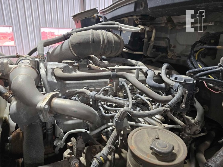 2010-hino-338-image-28