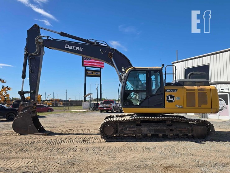 2022-deere-210g-lc-image-5