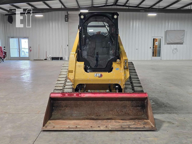 2021-caterpillar-299d3-image-7